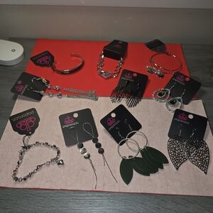 Paparazzi Silver and Green Jewelry Set